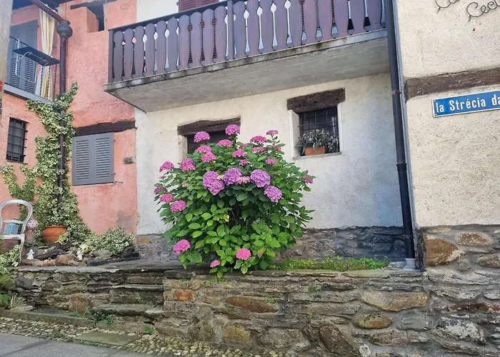 Dom wakacyjny Bella Fosano By Fewotessin Gambarogno